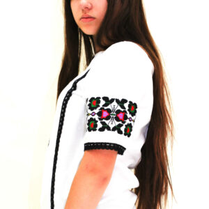 Сорочка вишиванка тканина льон вишивка гладдю